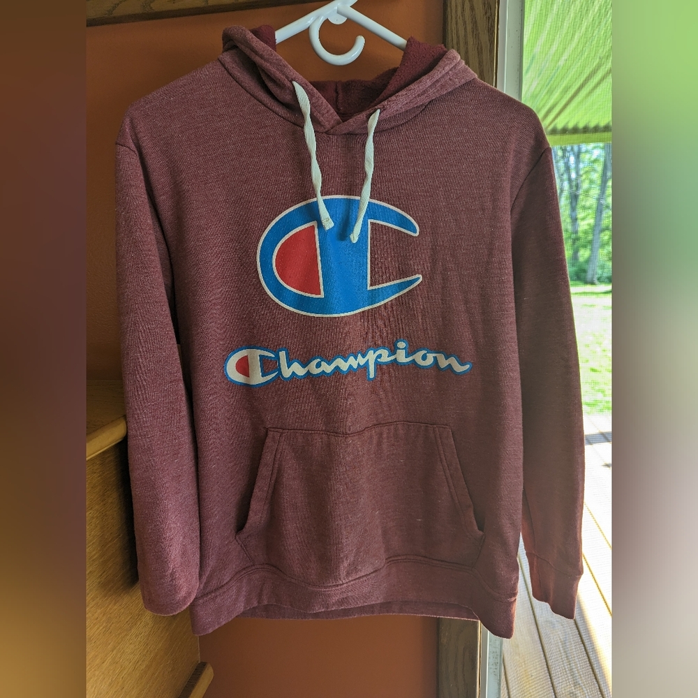 Women's Champion Hoodie Size Medium